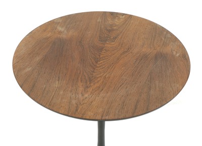 Lot 576 - An Arkana rosewood circular table