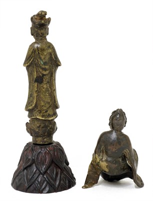 Lot 123 - A Chinese bronze figure