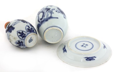 Lot 9 - A collection of Chinese blue and white