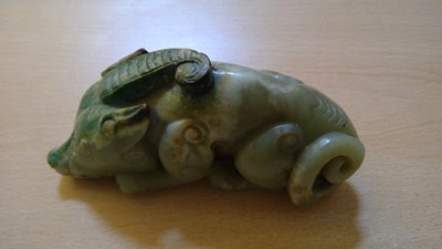 Lot 59 - A Chinese jade carving