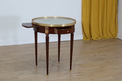 Lot 166 - A French Louis XVI-style mahogany centre table