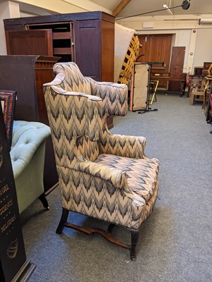 Lot 271 - A William and Mary wingback armchair