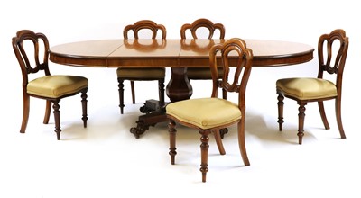 Lot 376 - A Victorian extending dining table