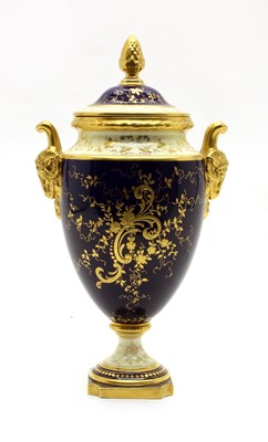 Lot 121 - A Coalport vase