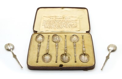 Lot 16 - Small silver items