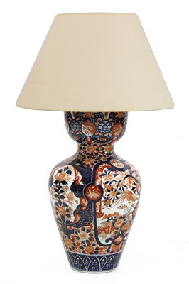 Lot 17 - A large Imari table lamp and shade