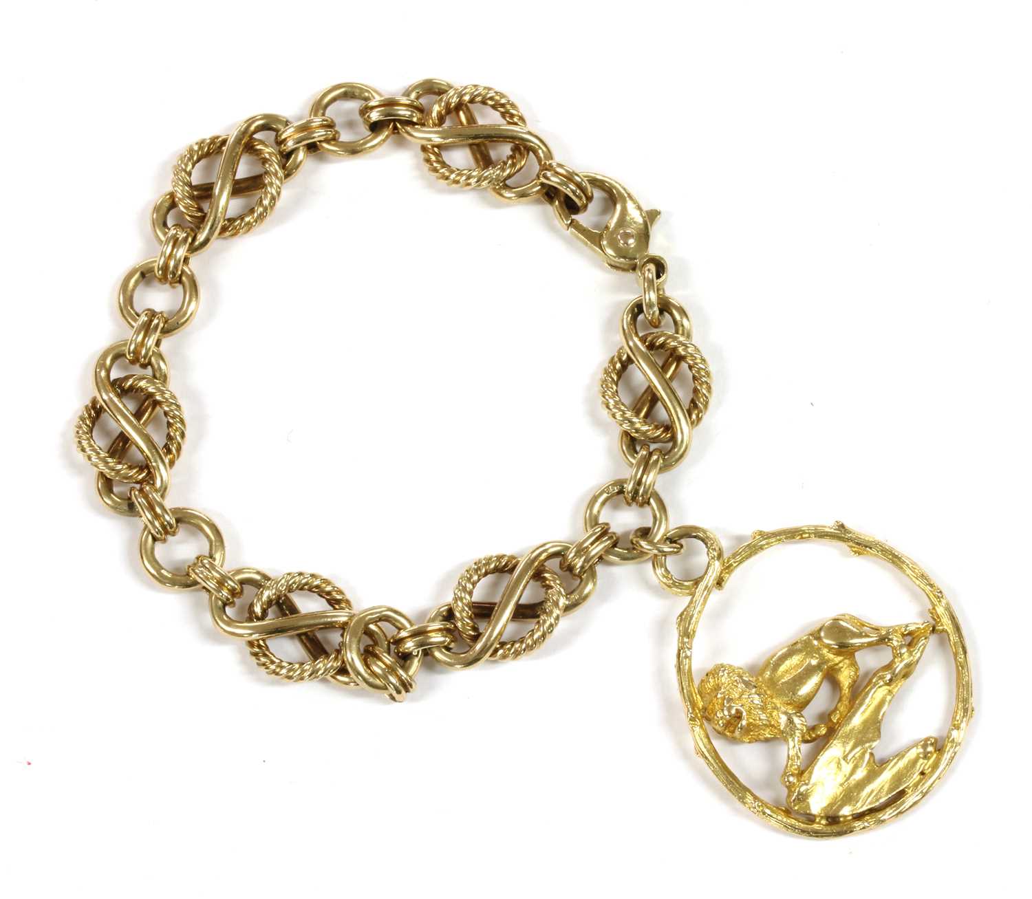 Lot 51 - A 9ct gold fancy link bracelet