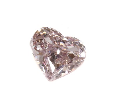 Lot 451 - An unmounted heart shaped brilliant cut diamond