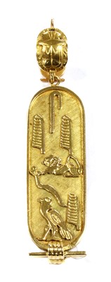 Lot 72 - A gold Egyptian cartouche pendant