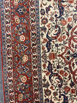 Lot 195 - A Persian Kashan rug