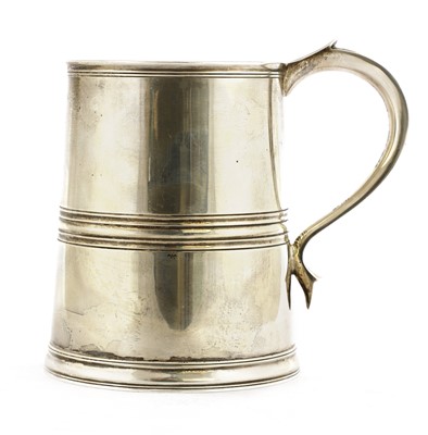 Lot 809 - A George VI silver beer mug