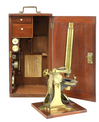 Lot 872 - A brass monocular microscope