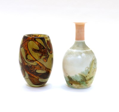 Lot 146 - A Mdina glass vase