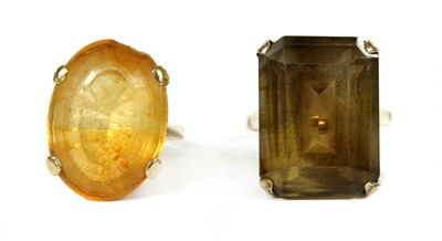 Lot 389 - A gold single stone citrine ring