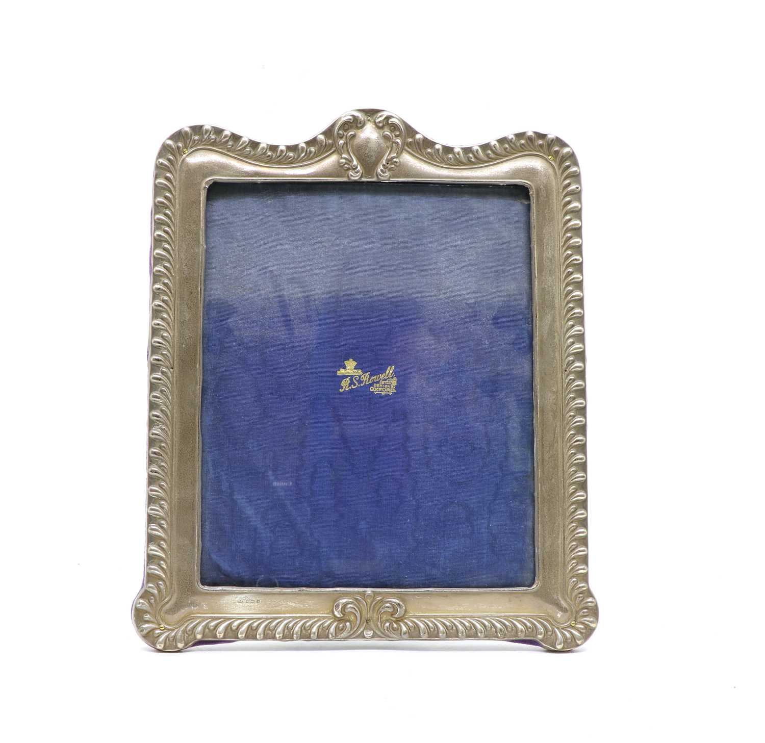Lot 41 - An Edward VII silver photograph frame