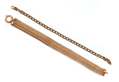 Lot 215 - A 9ct rose gold curb link bracelet