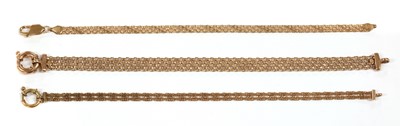 Lot 216 - A 9ct rose gold Bismark link bracelet