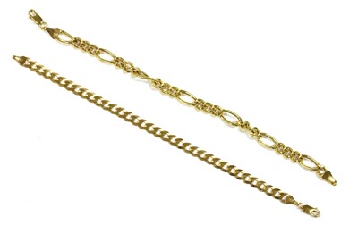Lot 204 - A 9ct gold curb link bracelet