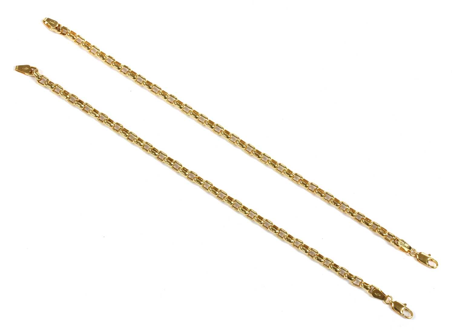 Lot 53 - A pair of 9ct gold hollow paper link bracelets