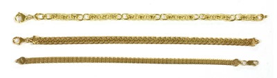 Lot 206 - A 14ct gold double curb link chain