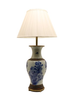 Lot 235 - A modern Chinese blue and white vase lamp