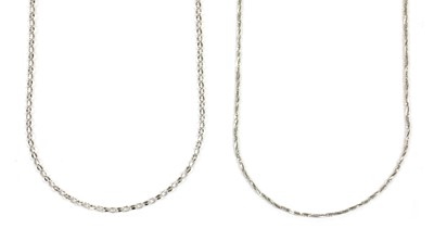 Lot 225 - A 9ct white gold necklace