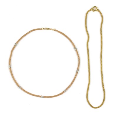 Lot 222 - A 9ct gold mesh link necklace