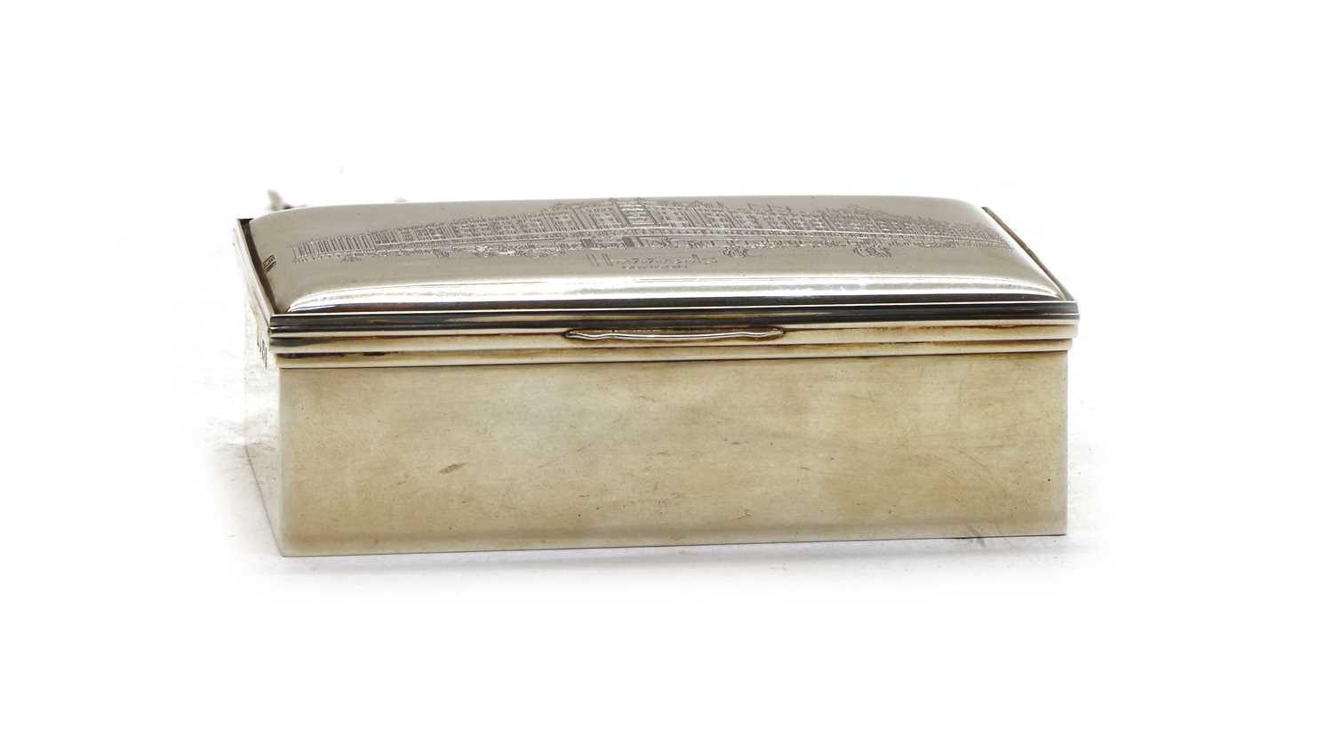 Lot 10 - A 20th century silver 'Harrods' cigarette box