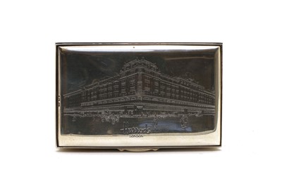 Lot 10 - A 20th century silver 'Harrods' cigarette box