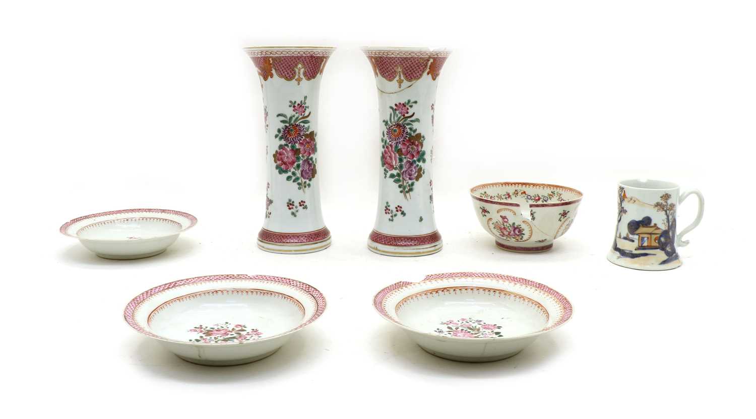 Lot 92 - A collection of Chinese export porcelain