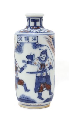 Lot 153 - A Chinese underglaze blue and copper-red porcelain snuff bottle