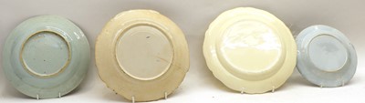 Lot 136 - A collection of pottery including: a blue and white pearlware plate