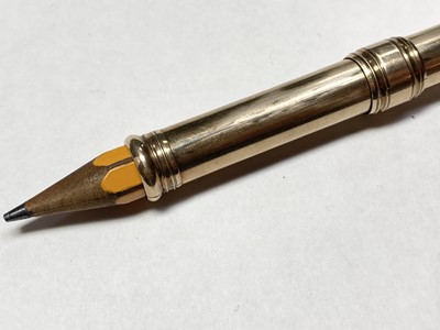 Lot 441 - A gold propelling pencil, by Sampson Mordan & Co.