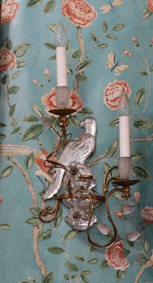 Lot 226 - A pair of French glass and gilt metal 'parrot' wall sconces