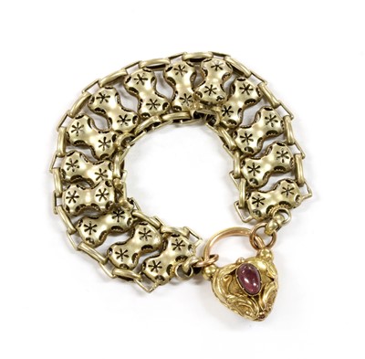 Lot 2 - A Victorian gold heart shaped padlock clasp