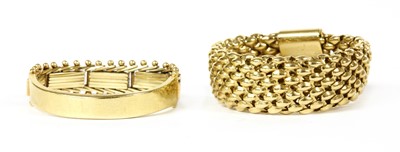 Lot 178 - A 14ct gold chain link ring