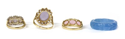 Lot 370 - Two 9ct gold rings