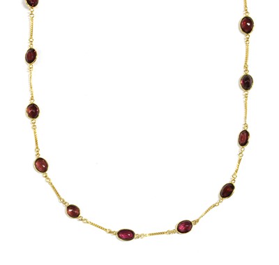 Lot 298 - A gold garnet necklace
