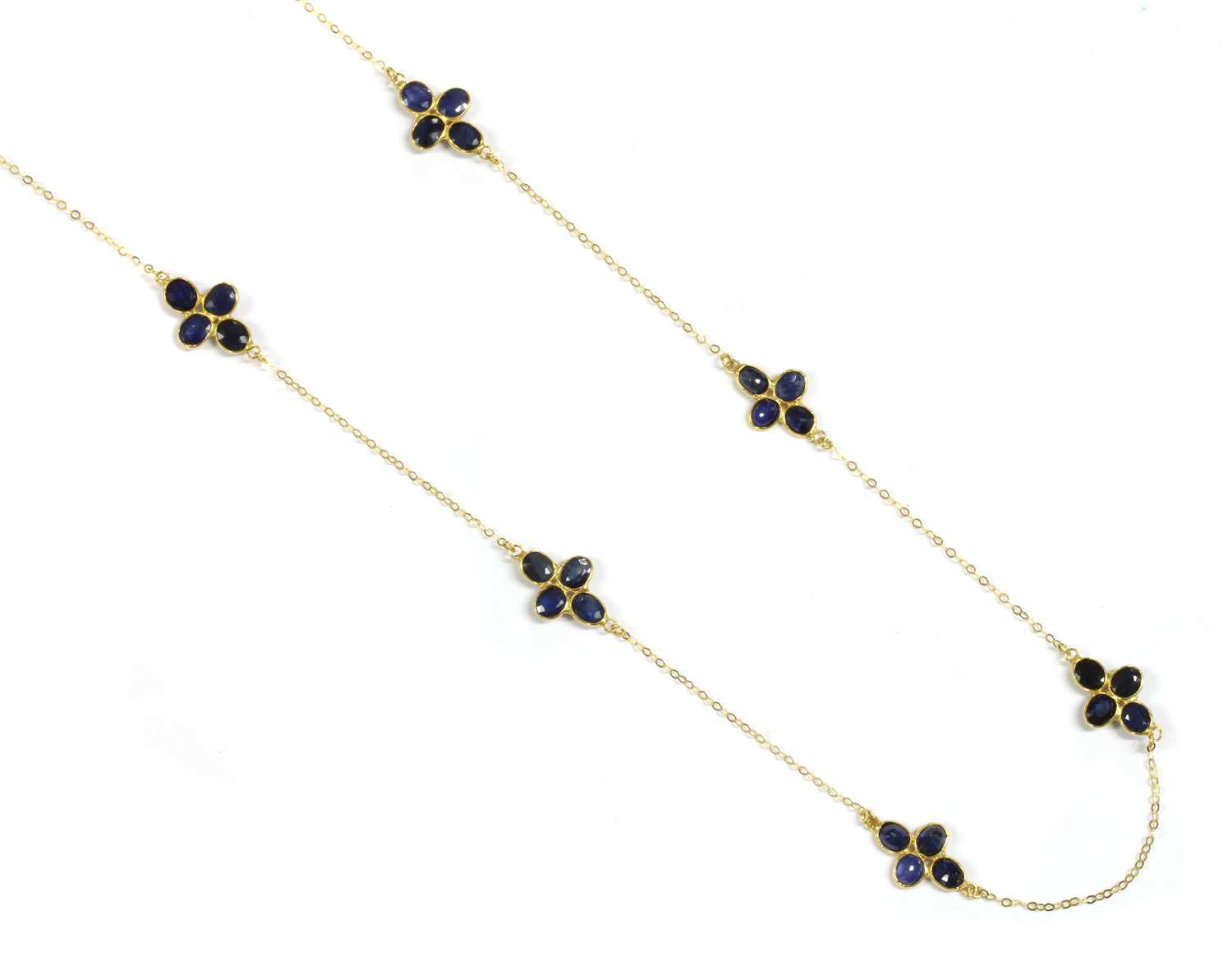 Lot 141 - A gold sapphire necklace