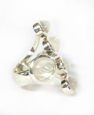 Lot 335 - A sterling silver moonstone ring