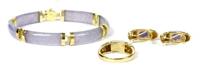 Lot 412 - A 14ct gold lavender jade and diamond ring