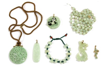 Lot 415 - A quantity of jade jewellery