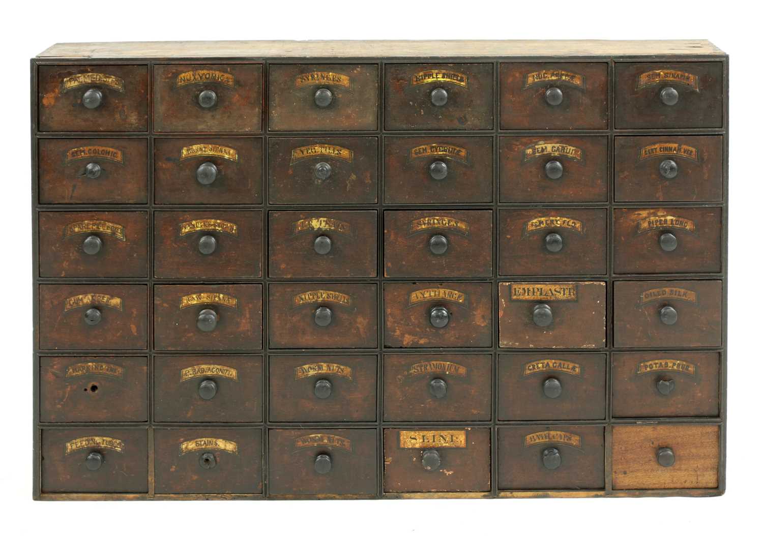 Lot 906 - A chest of apothecary drawers