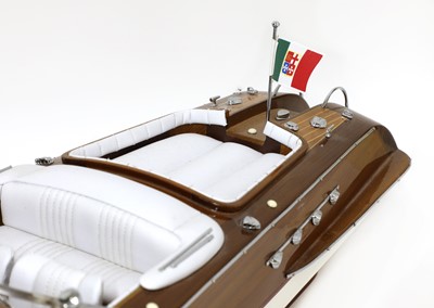 Lot 255 - A model ‘Riva Super Aquarama’ launch