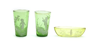 Lot 58 - Ten pieces of green Mary Gregory glass