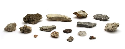Lot 32 - A quantity of geological specimens