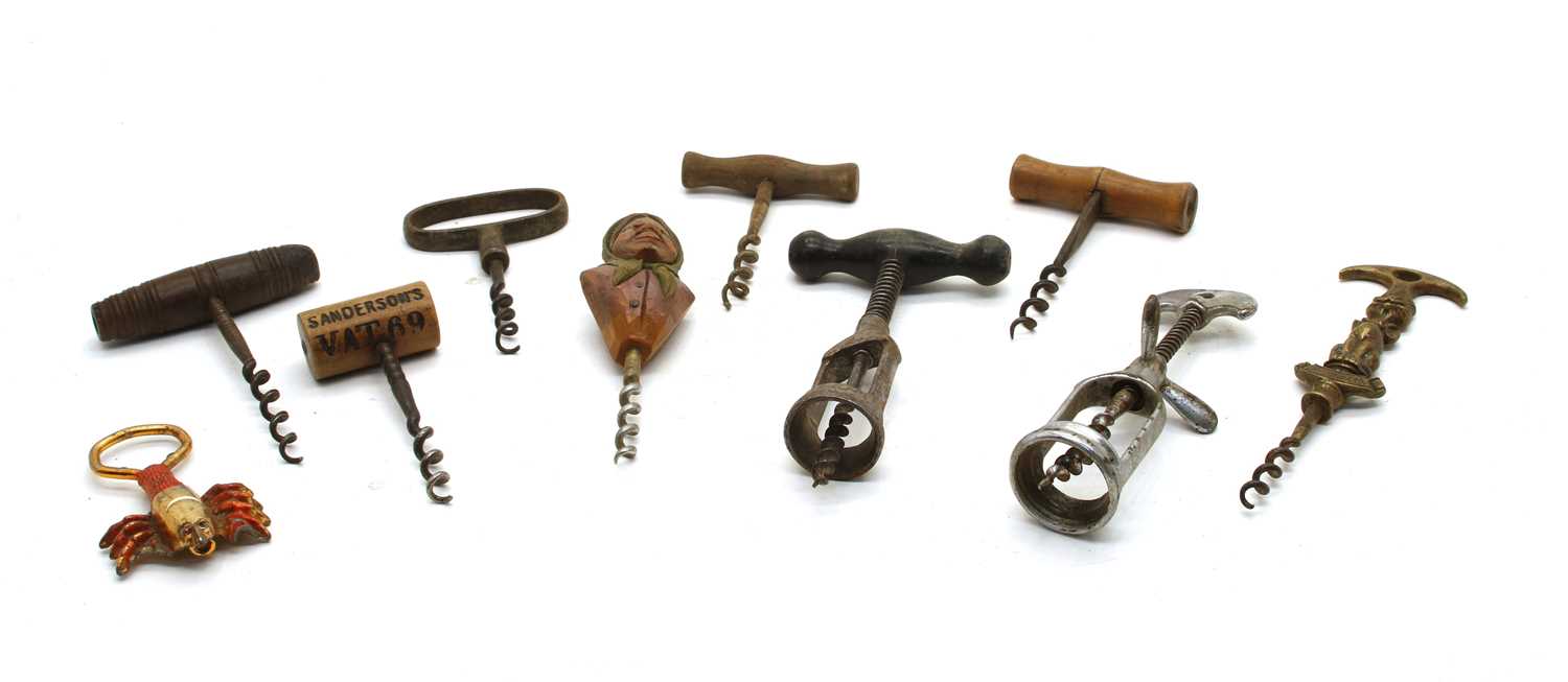 Lot 31 - Twenty five various corkscrews