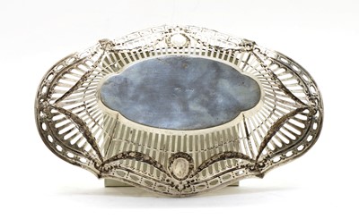 Lot 20 - A late 19th century continental 800 standard silver pierced dish