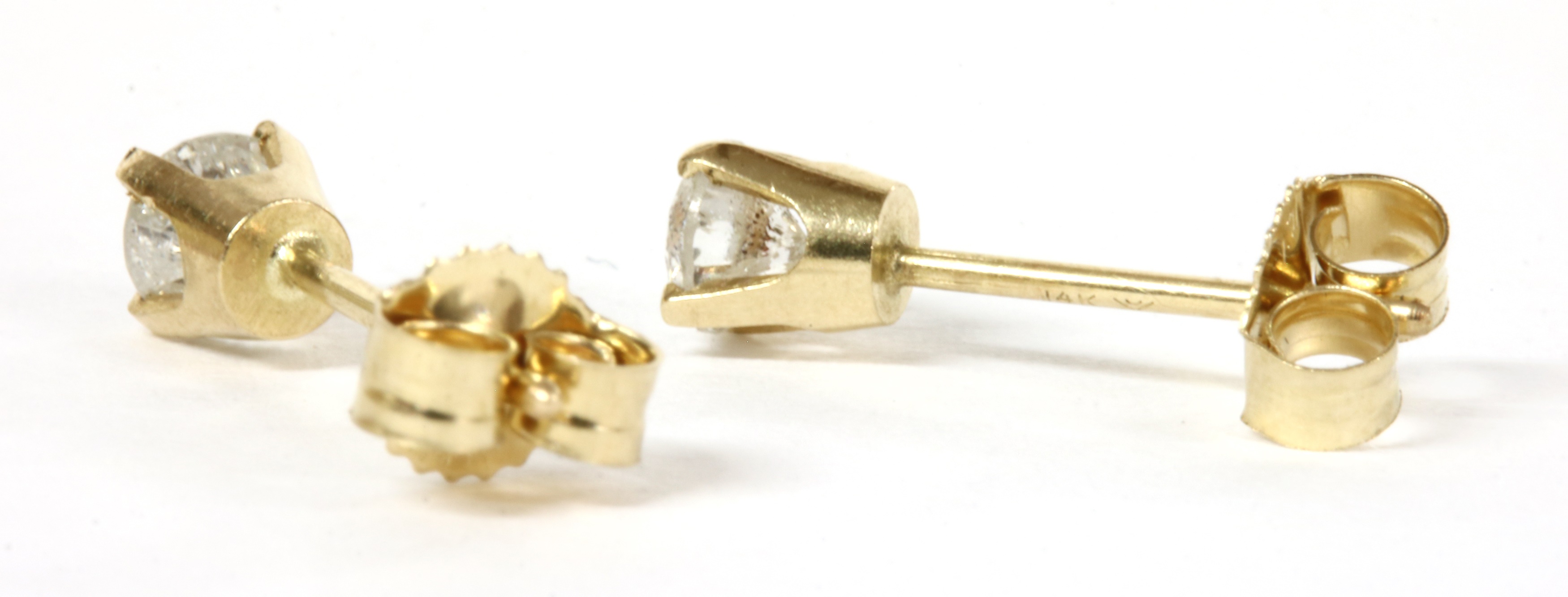 gold single stone stud price