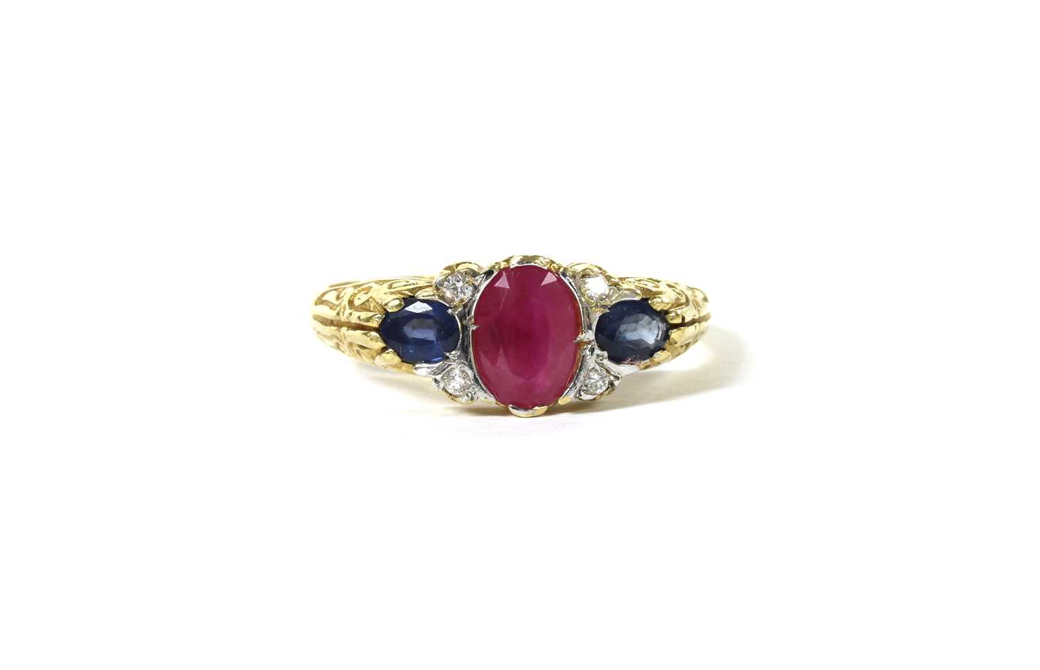 Lot 117 - An 18ct gold ruby, sapphire and diamond ring